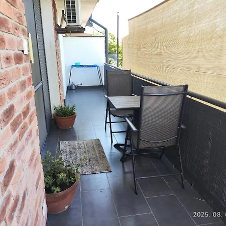 2 Rooms, Living With Elevator *